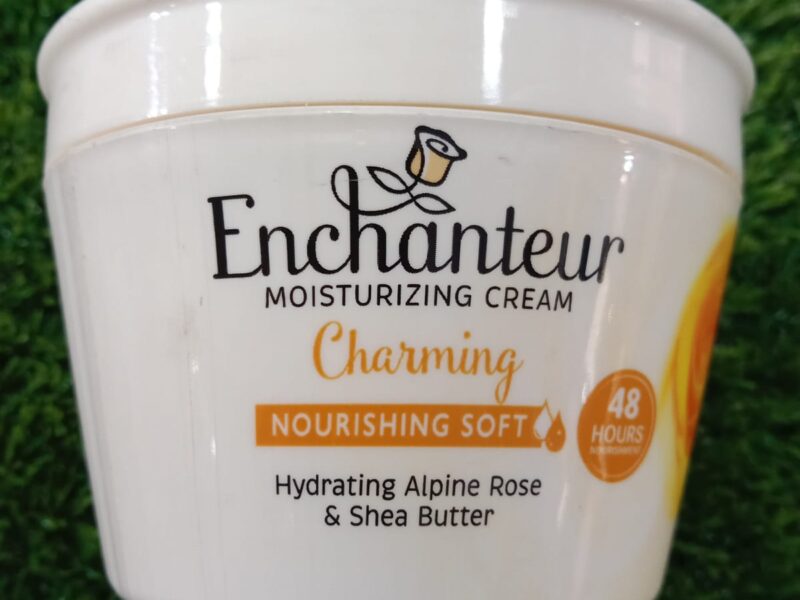 Enchanter moisturizing cream